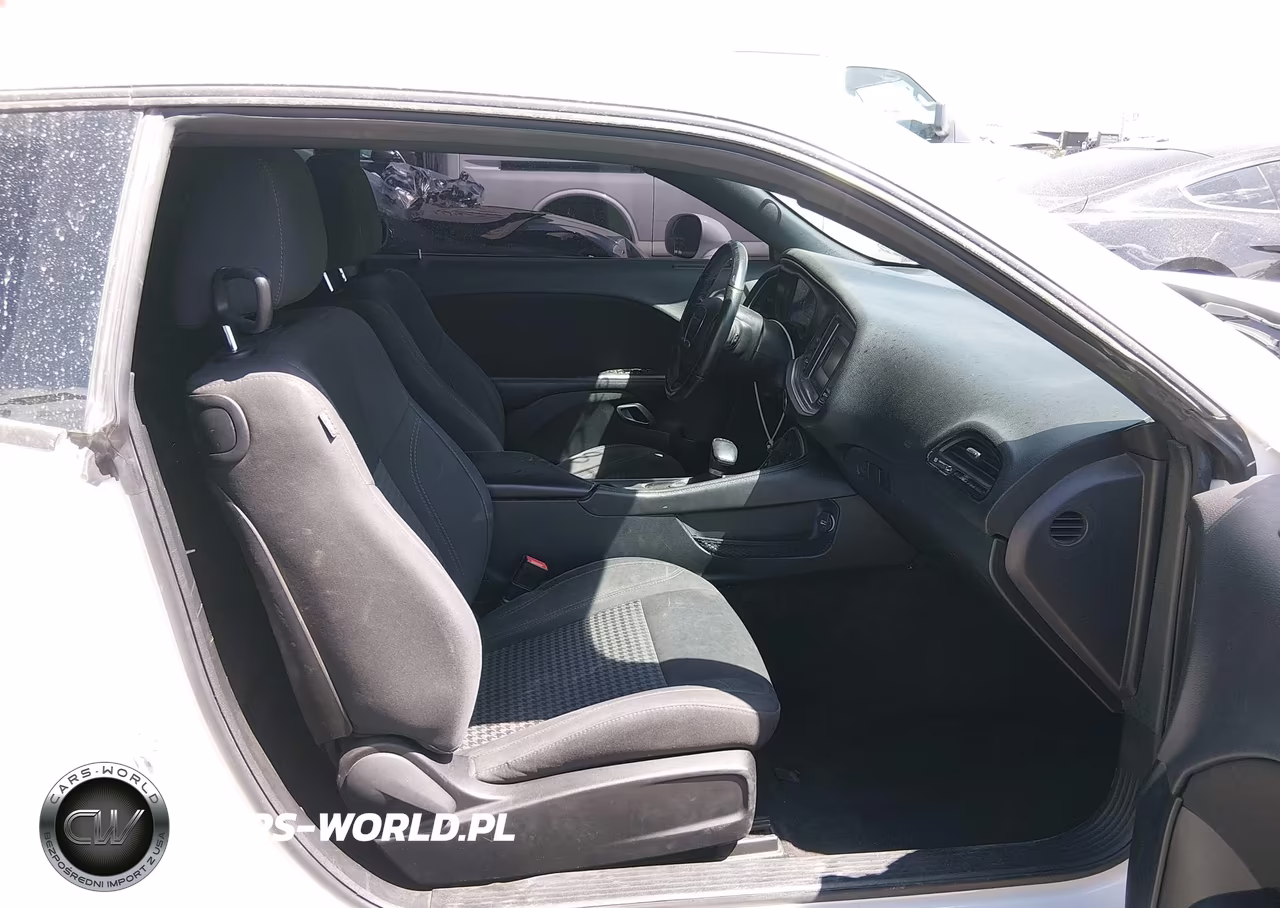 2017 Dodge Challenger Sxt VIN:2C3CDZAG6HH531443 - 5