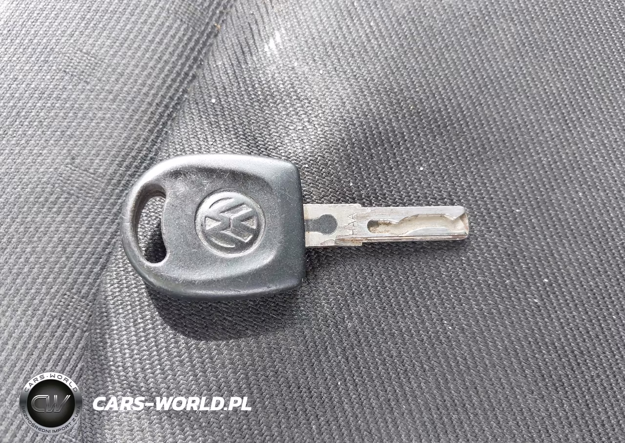 1998 Volkswagen New Beetle VIN:3VWBB61C8WM045172 - 11