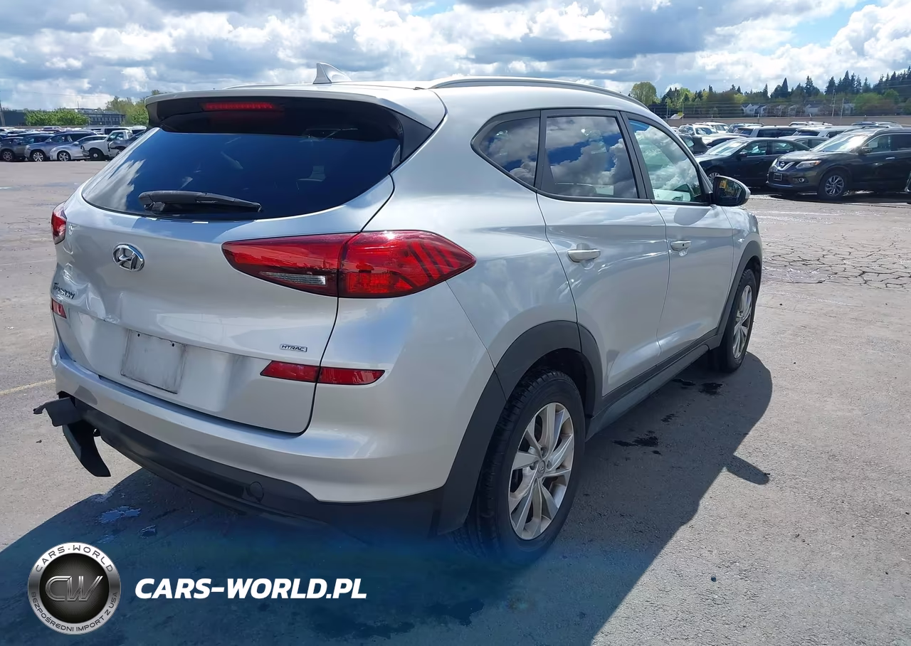 2019 Hyundai Tucson Value VIN:KM8J3CA48KU031681 - 4