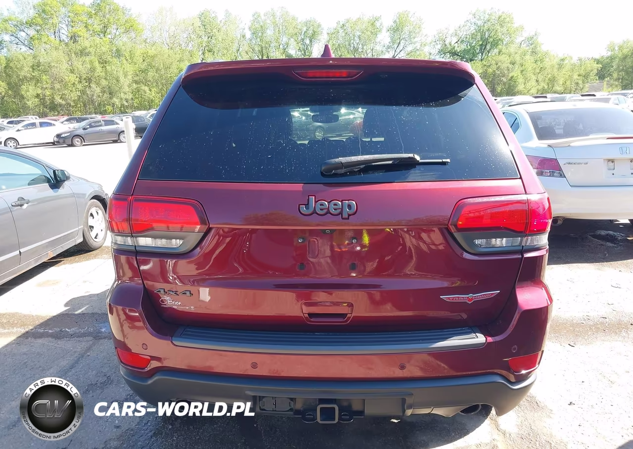 2018 Jeep Grand Cherokee Trailhawk 4X4 VIN:1C4RJFLG0JC488737 - 16
