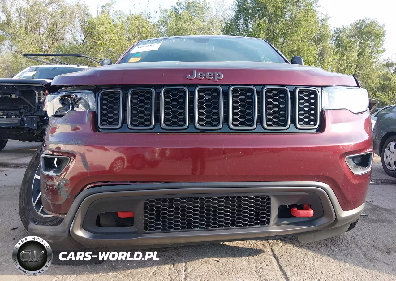 2018 Jeep Grand Cherokee Trailhawk 4X4 VIN:1C4RJFLG0JC488737 - 18