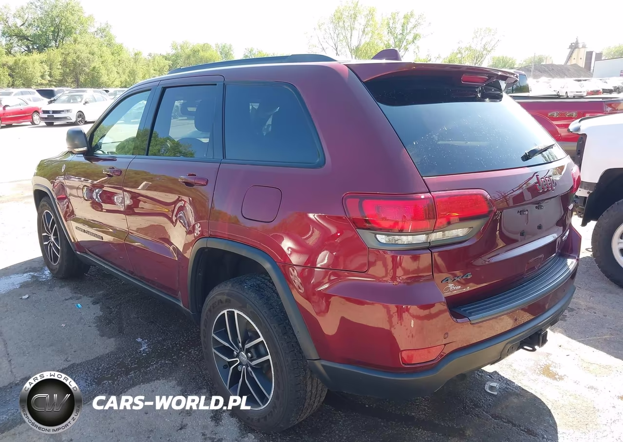 2018 Jeep Grand Cherokee Trailhawk 4X4 VIN:1C4RJFLG0JC488737 - 3