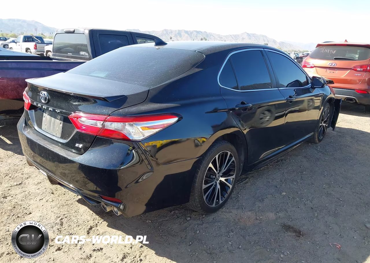 2020 Toyota Camry Se VIN:4T1G11AK6LU395652 - 4
