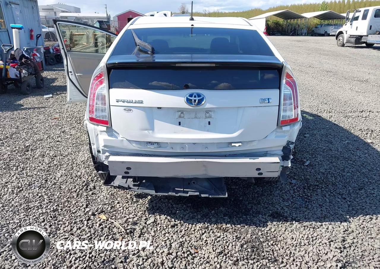 2015 Toyota Prius Two VIN:JTDKN3DU0F0458705 - 6