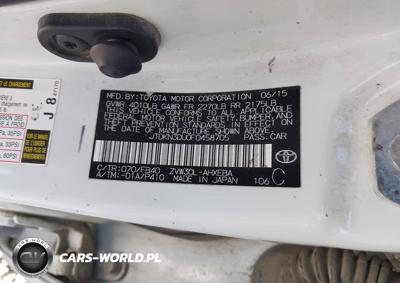 2015 Toyota Prius Two VIN:JTDKN3DU0F0458705 - 9