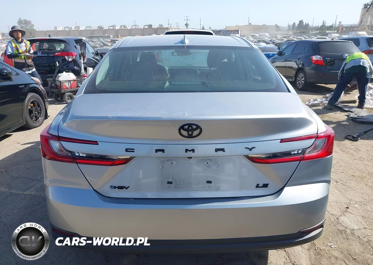 2025 Toyota Camry Le VIN:4T1DAACKXSU525978 - 17
