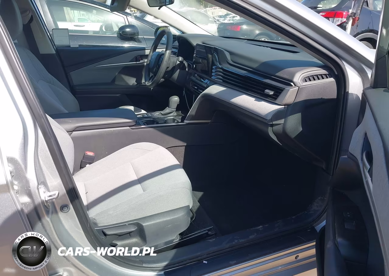 2025 Toyota Camry Le VIN:4T1DAACKXSU525978 - 5