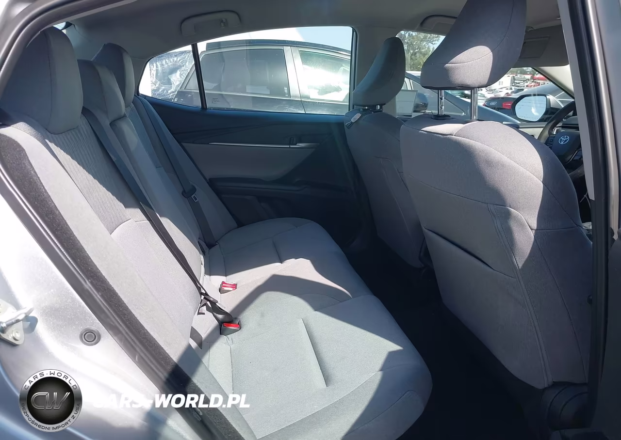 2025 Toyota Camry Le VIN:4T1DAACKXSU525978 - 8