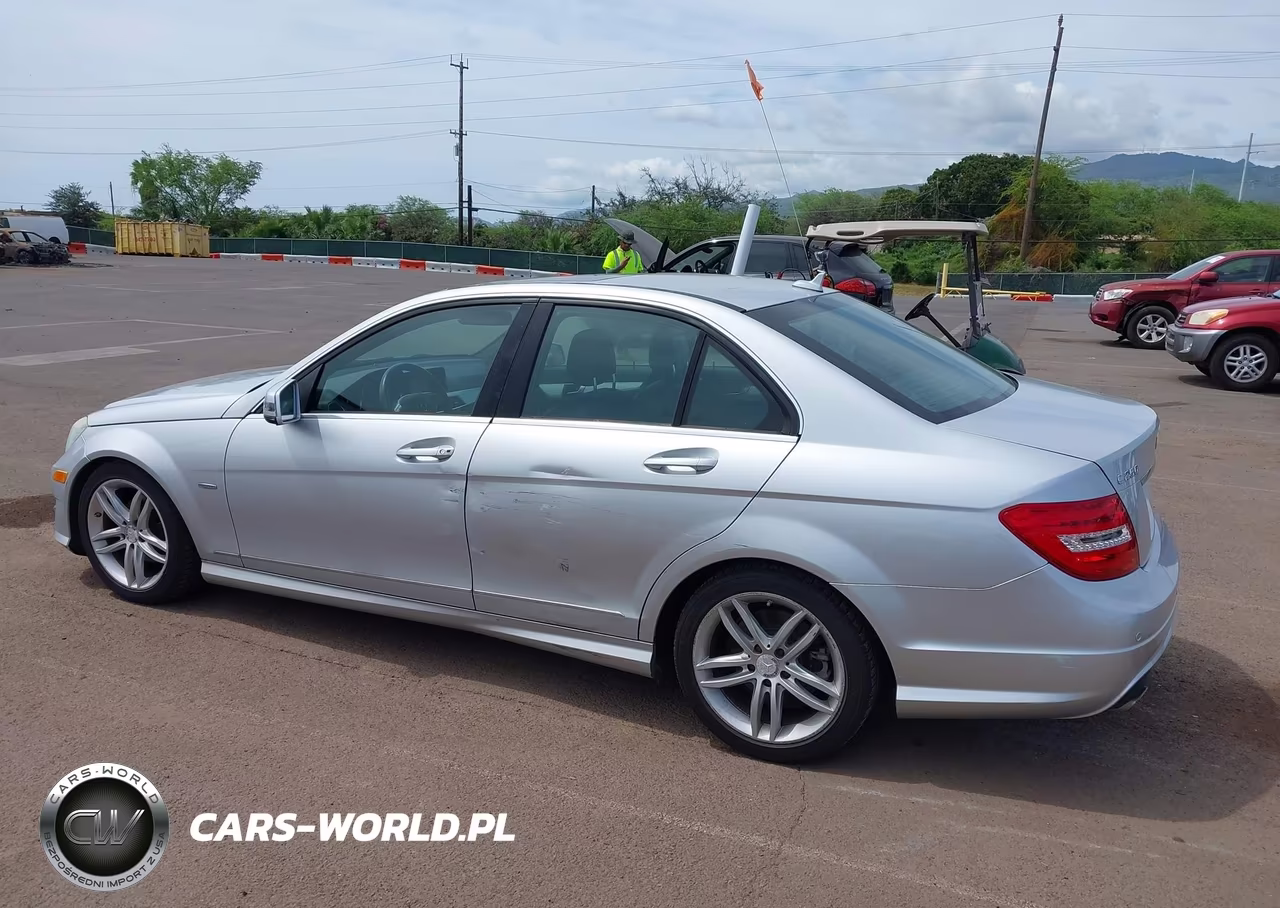 2012 Mercedes-Benz C 250 Sport VIN:WDDGF4HB0CA606154 - 6
