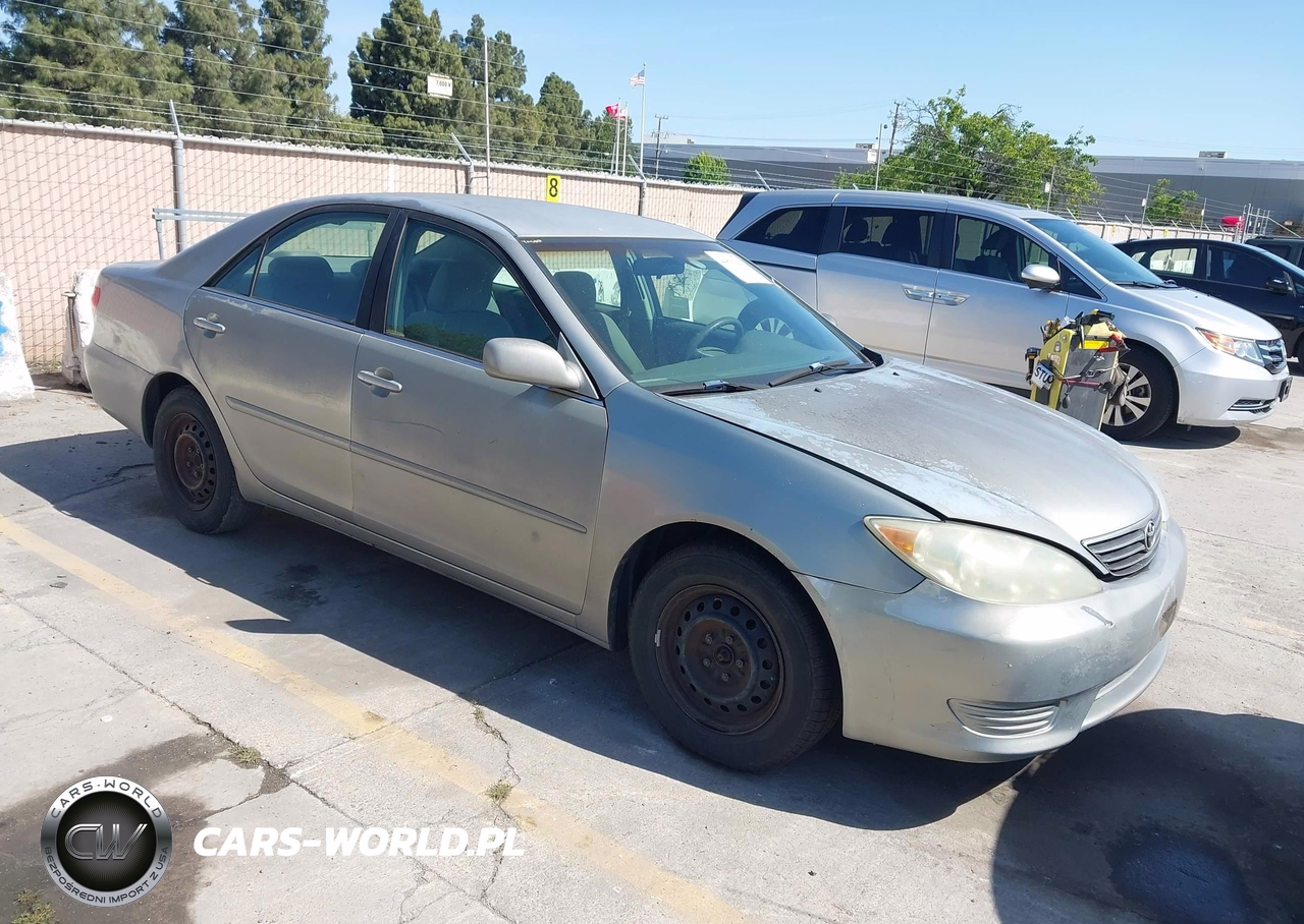 2005 Toyota Camry Le