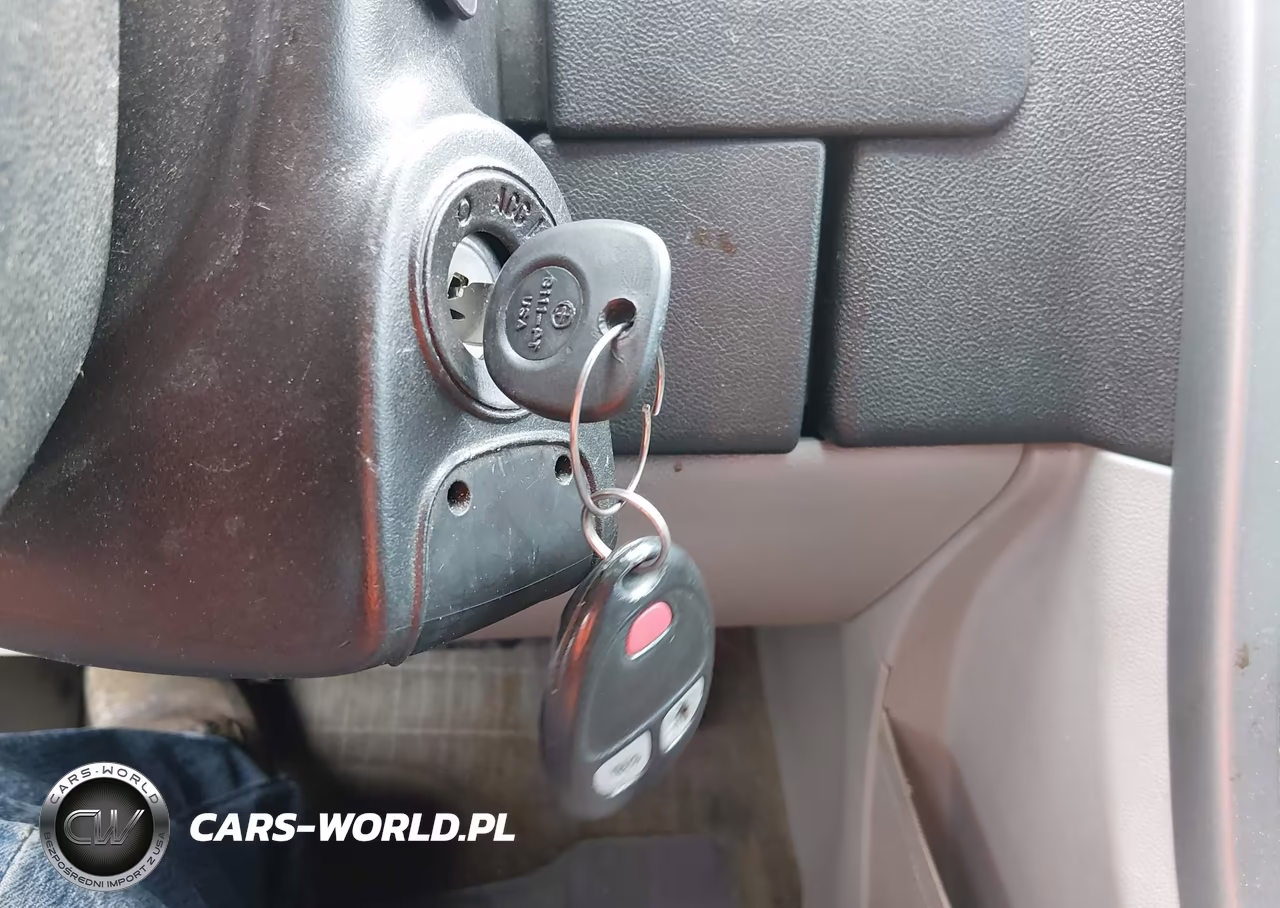 2007 Chevrolet Equinox Ls VIN:2CNDL13F576042756 - 11
