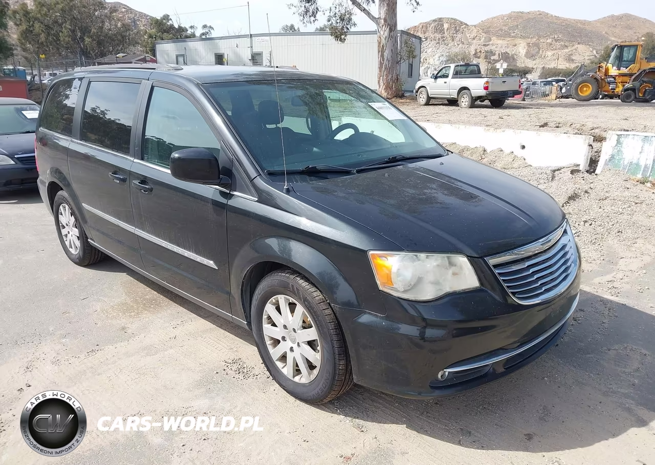 2014 Chrysler Town & Country Touring