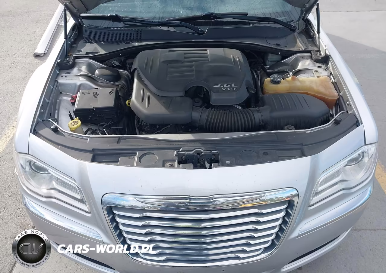 2012 Chrysler 300 VIN:2C3CCAAG3CH142353 - 10