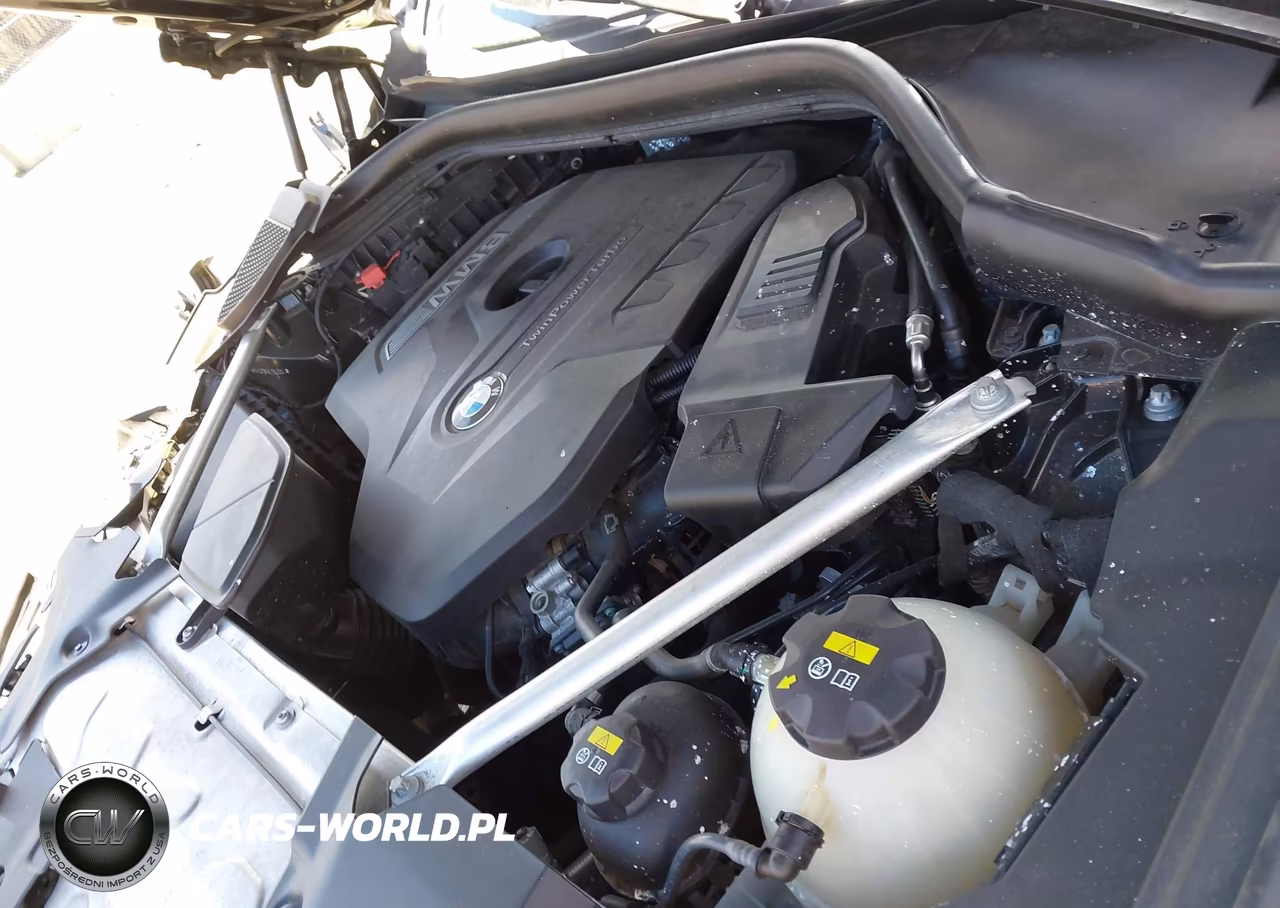 2019 BMW X4 xDrive30I VIN:5UXUJ3C5XKLG53994 - 10