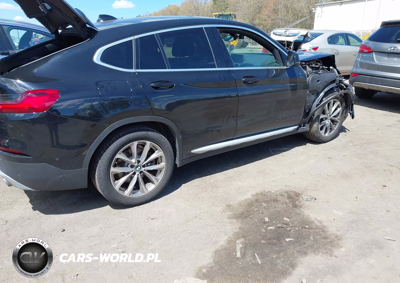 2019 BMW X4 xDrive30I VIN:5UXUJ3C5XKLG53994 - 4