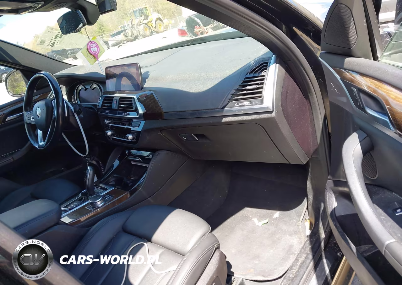 2019 BMW X4 xDrive30I VIN:5UXUJ3C5XKLG53994 - 5