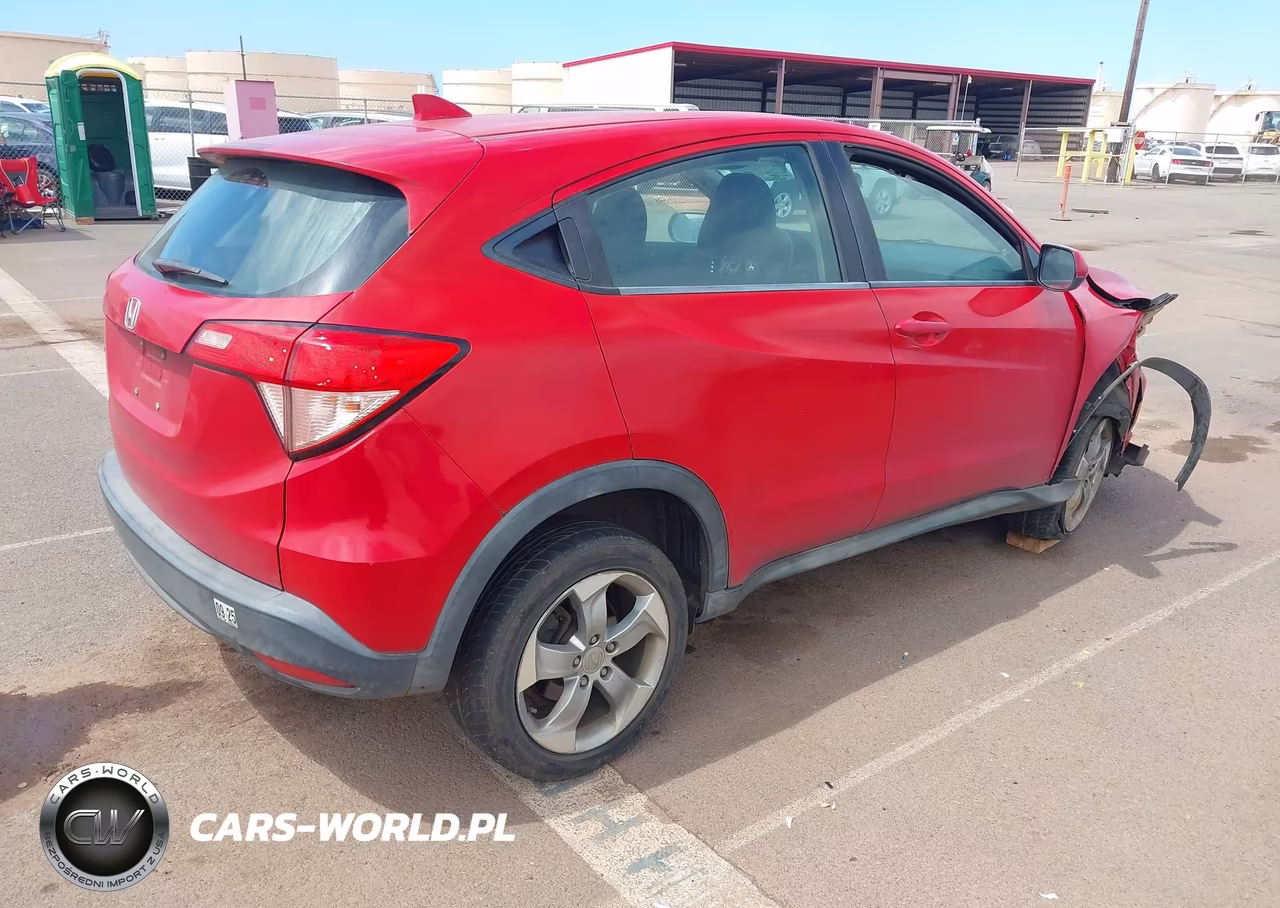 2018 Honda Hr-V Lx VIN:3CZRU5H30JM710774 - 4