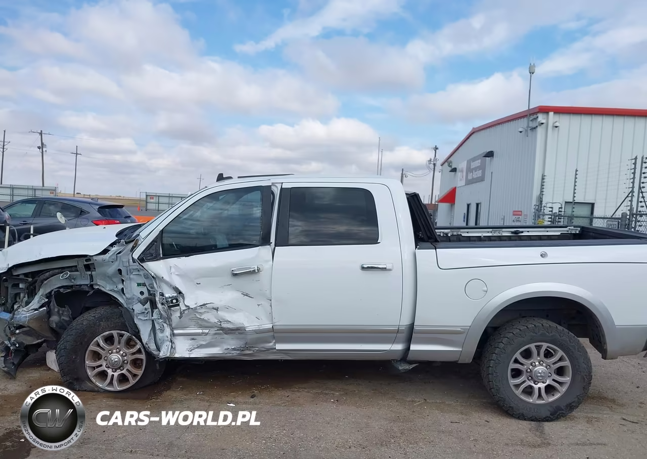 2015 Ram 2500 Laramie VIN:3C6UR5FL6FG603343 - 15