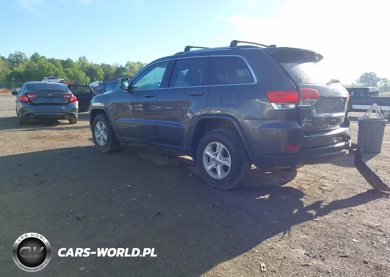 2016 Jeep Grand Cherokee Laredo VIN:1C4RJFAGXGC490233 - 3