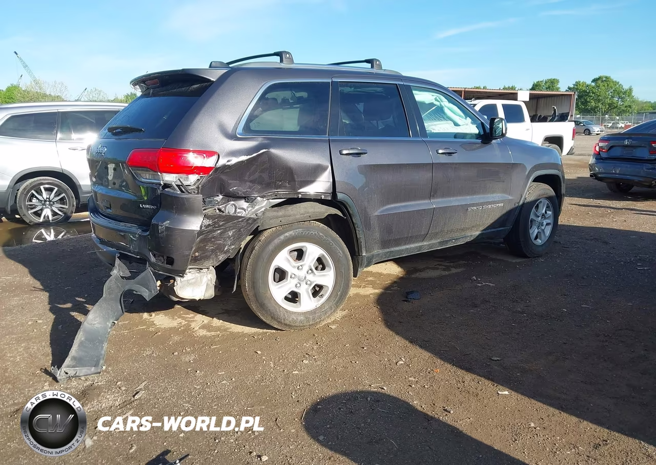 2016 Jeep Grand Cherokee Laredo VIN:1C4RJFAGXGC490233 - 4