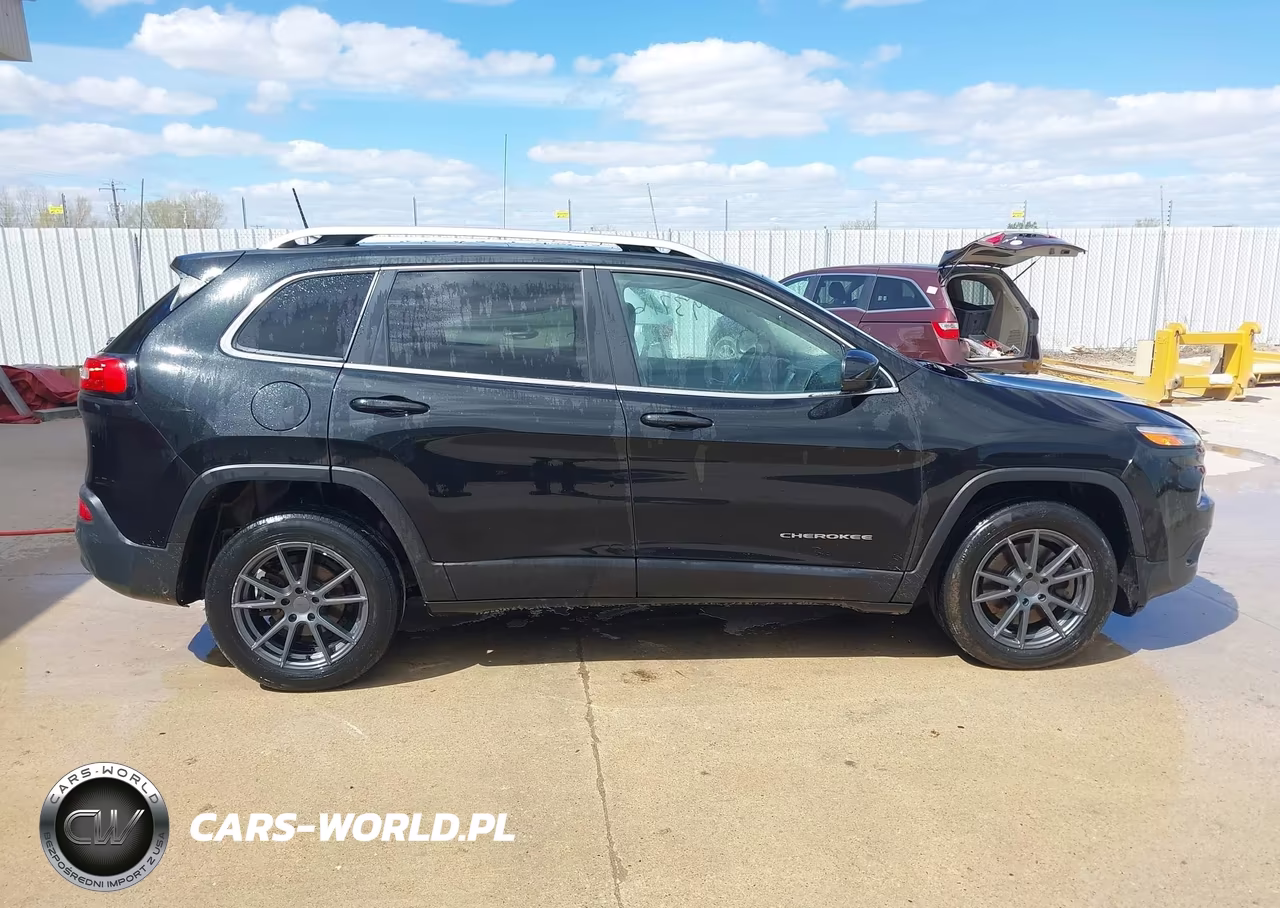 2016 Jeep Cherokee Latitude VIN:1C4PJLCB2GW243410 - 13