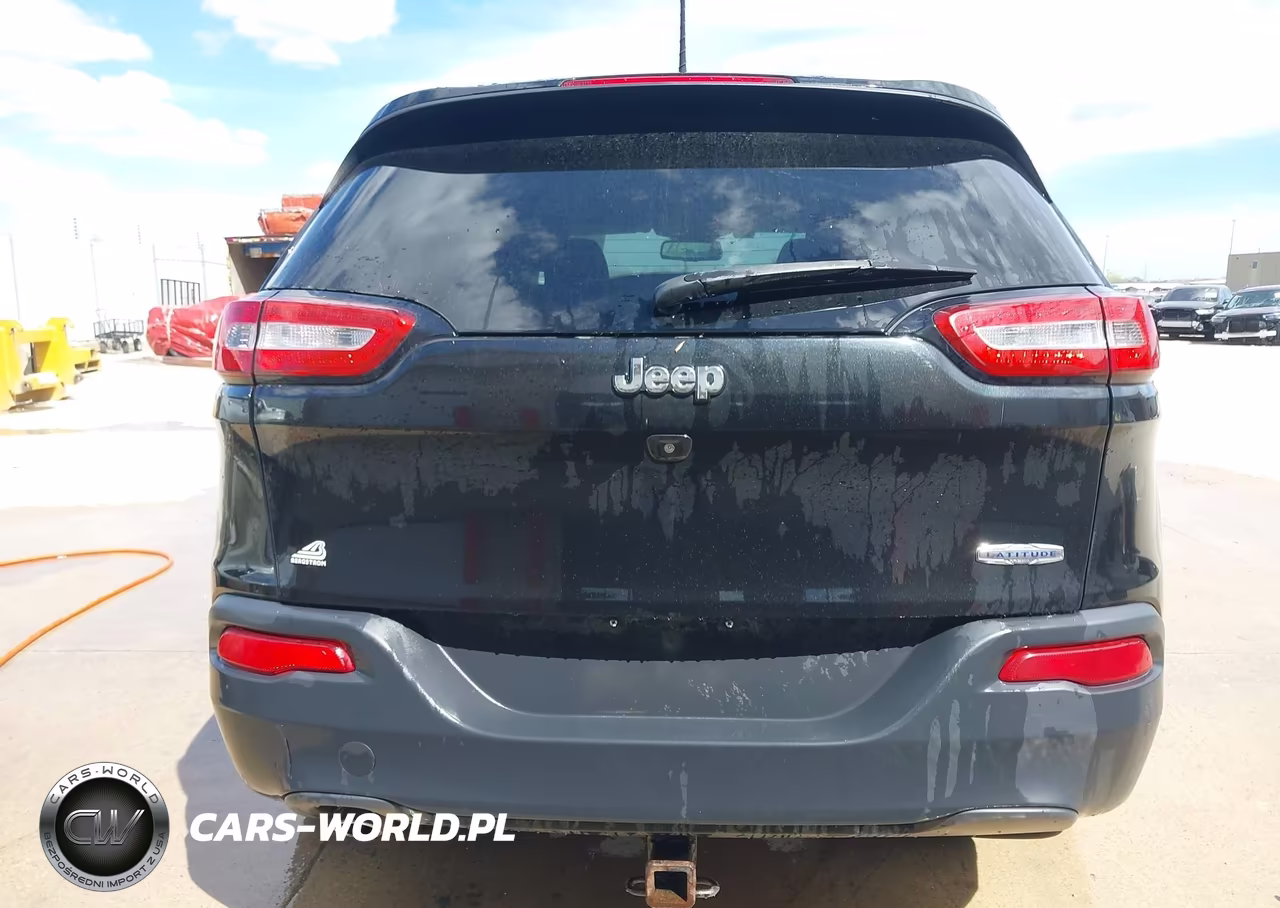 2016 Jeep Cherokee Latitude VIN:1C4PJLCB2GW243410 - 16