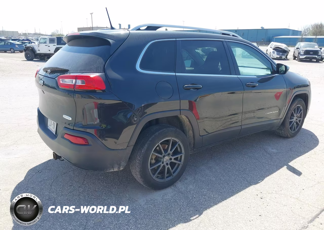 2016 Jeep Cherokee Latitude VIN:1C4PJLCB2GW243410 - 4