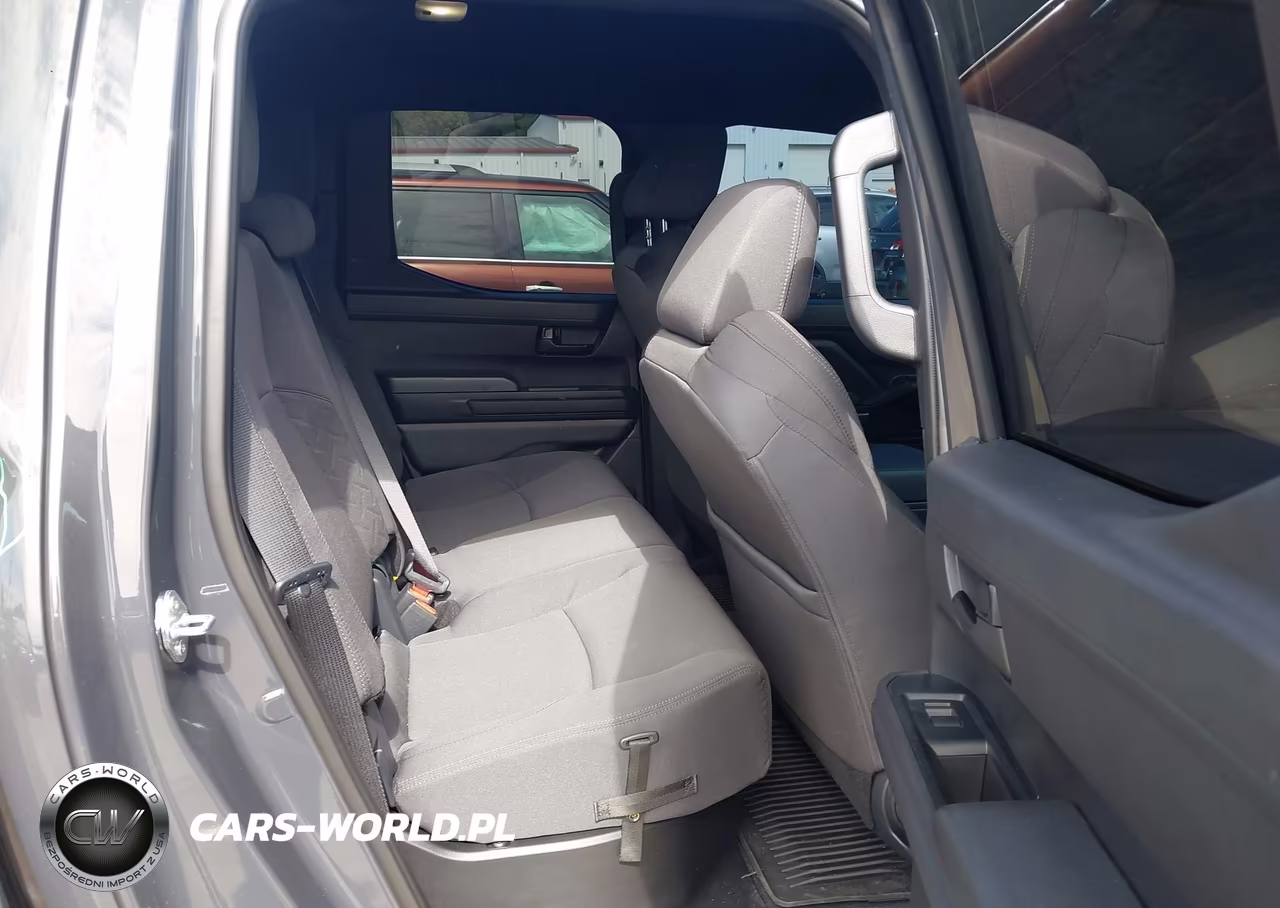 2026 Toyota Tacoma Sr5 VIN:3TYKB5FN6TT035702 - 8