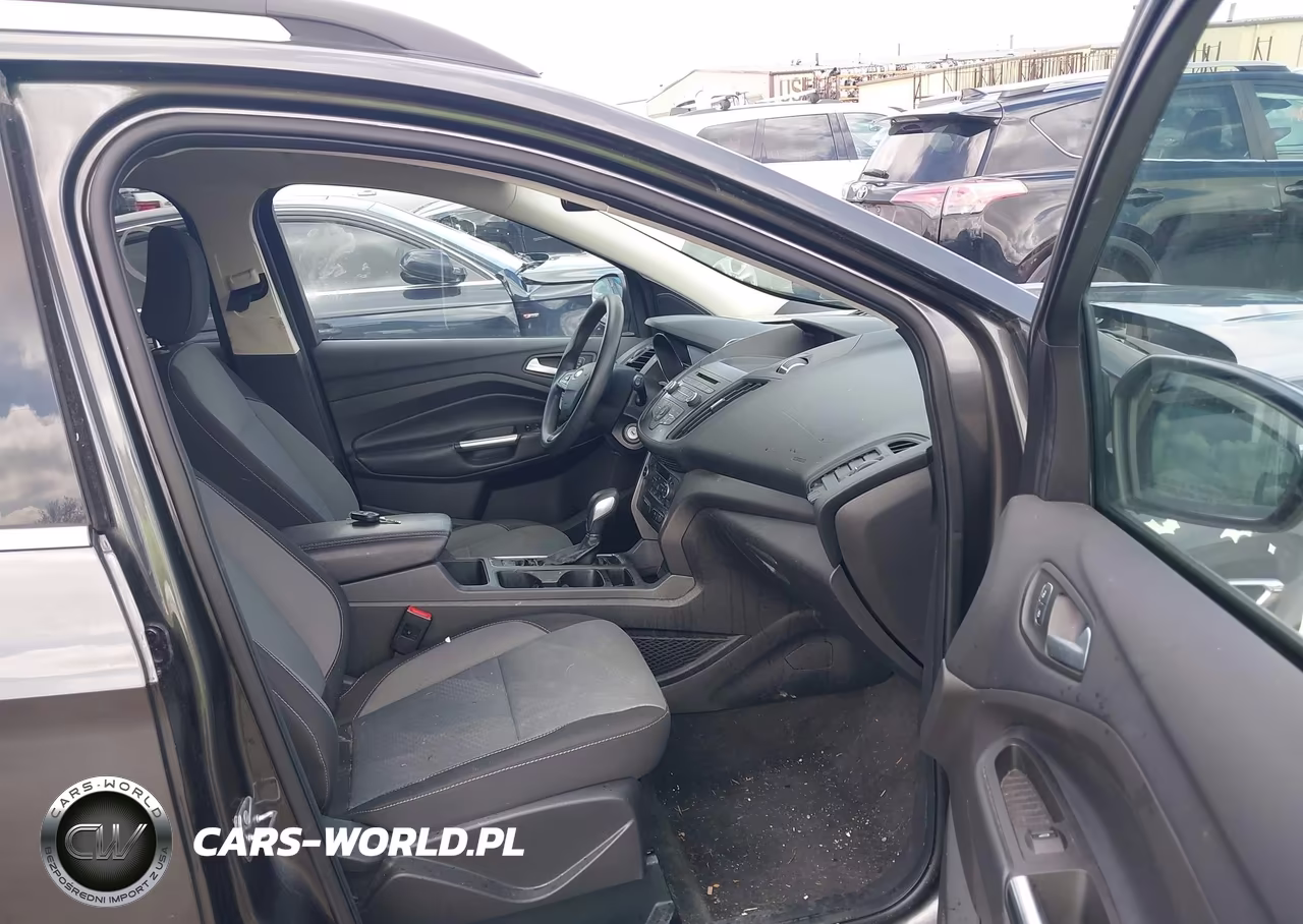 2018 Ford Escape Se VIN:1FMCU0GD7JUC20669 - 5