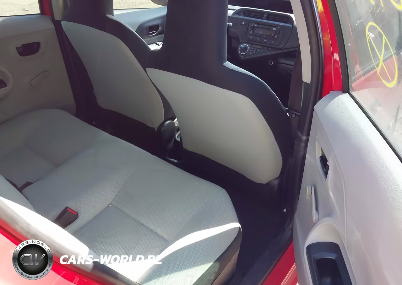 2014 Toyota Prius C Four-One-Three-Two VIN:JTDKDTB38E1069333 - 8