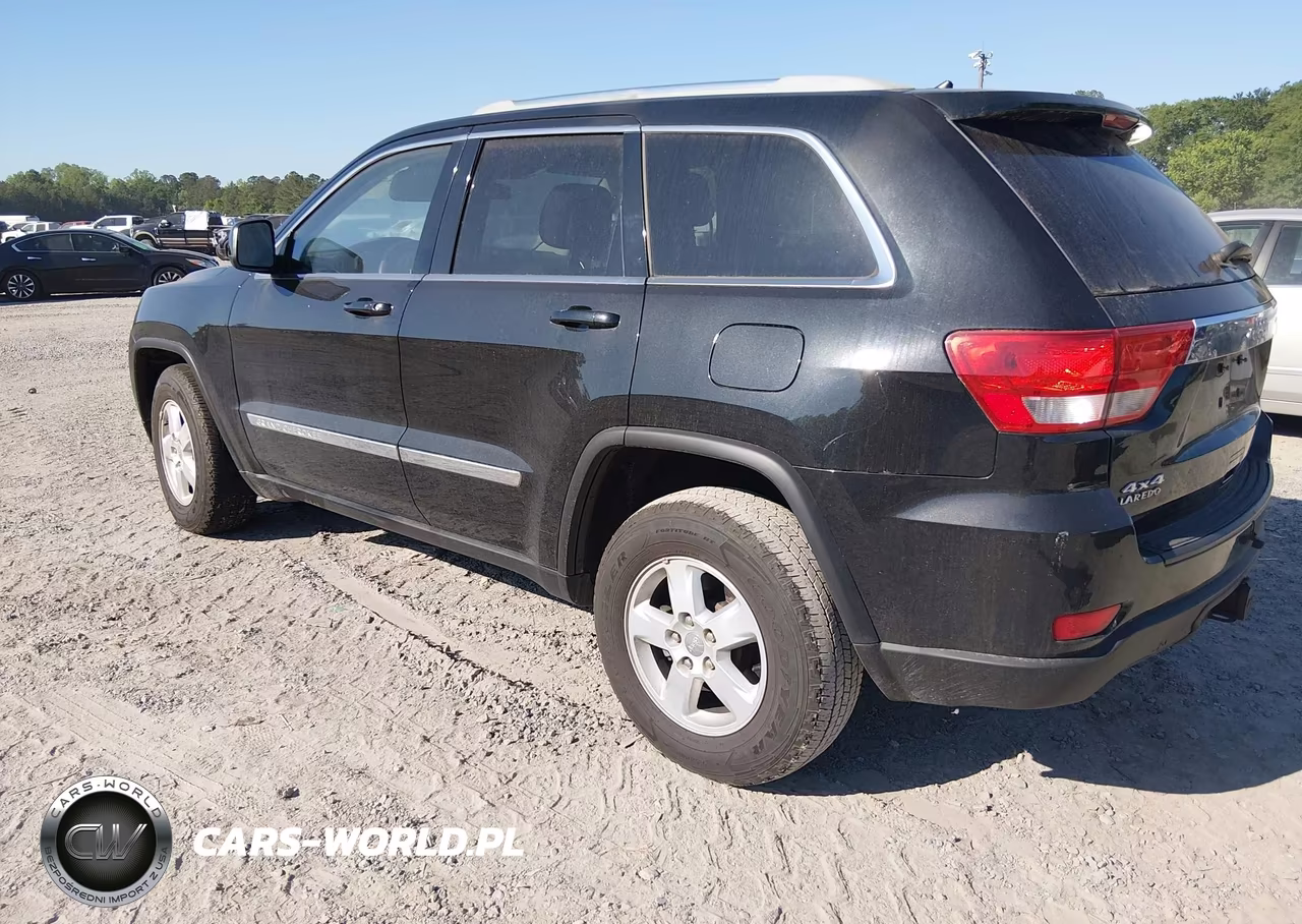 2012 Jeep Grand Cherokee Laredo VIN:1C4RJFAG0CC293677 - 3