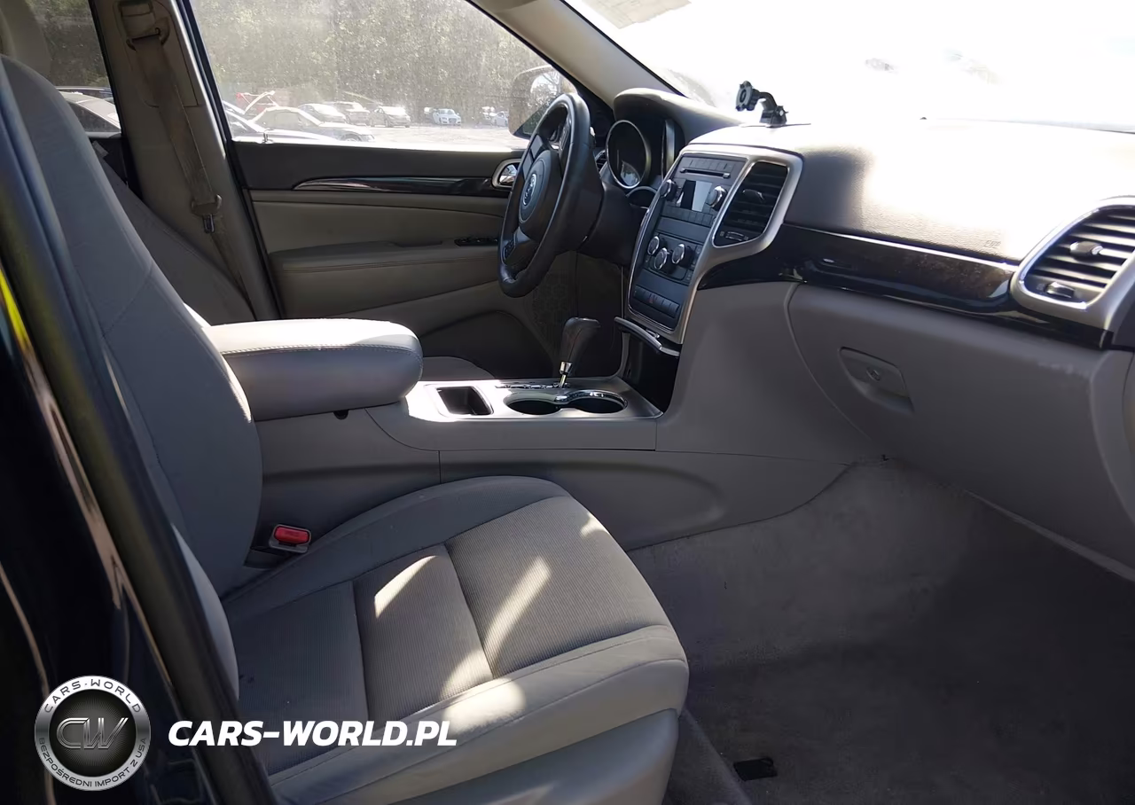 2012 Jeep Grand Cherokee Laredo VIN:1C4RJFAG0CC293677 - 5
