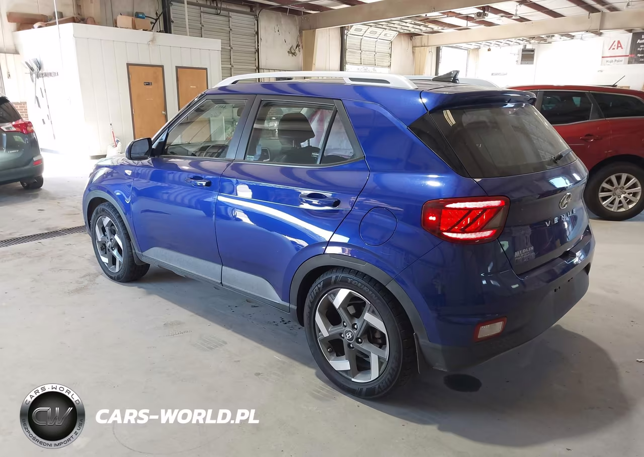 2022 Hyundai Venue Limited VIN:KMHRC8A38NU193094 - 3