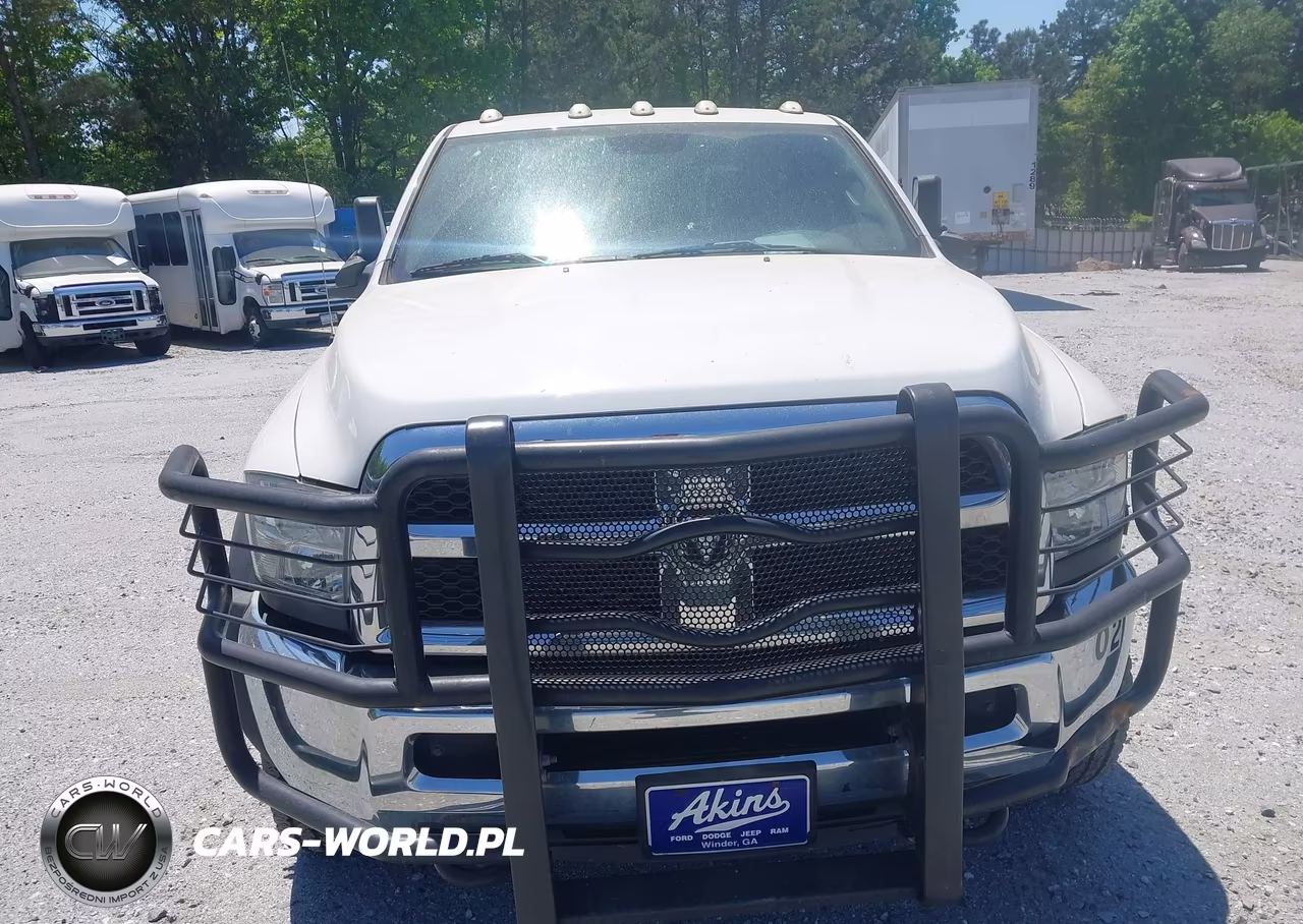 2018 Ram 4500 Chassis Tradesman-Slt-Laramie VIN:3C7WRLEL9JG179742 - 12