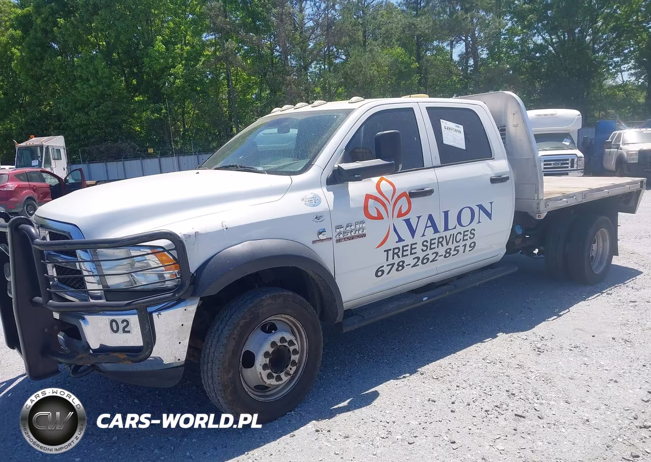 2018 Ram 4500 Chassis Tradesman-Slt-Laramie VIN:3C7WRLEL9JG179742 - 2