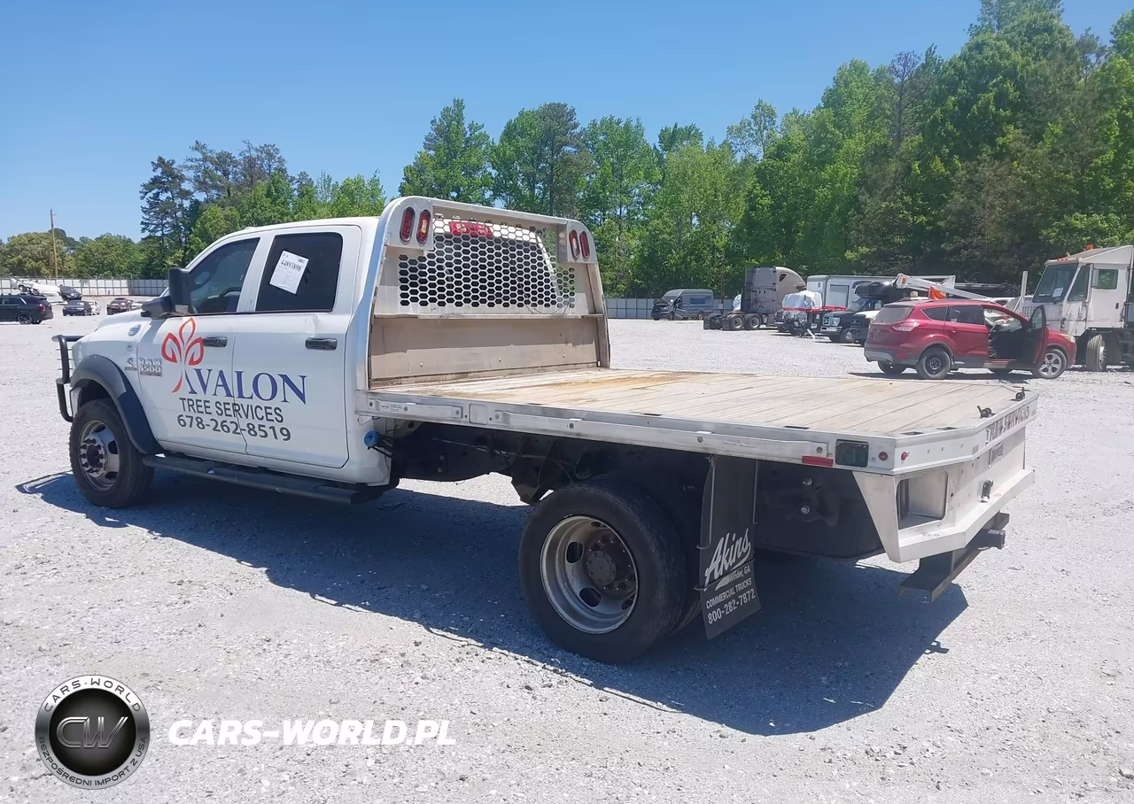 2018 Ram 4500 Chassis Tradesman-Slt-Laramie VIN:3C7WRLEL9JG179742 - 3