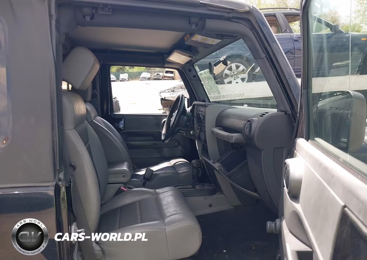 2009 Jeep Wrangler X VIN:1J4FA24159L759867 - 5