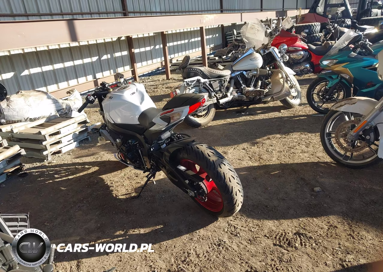 2025 Suzuki Gsx-R600 VIN:JS1GN7FA7S7101288 - 3