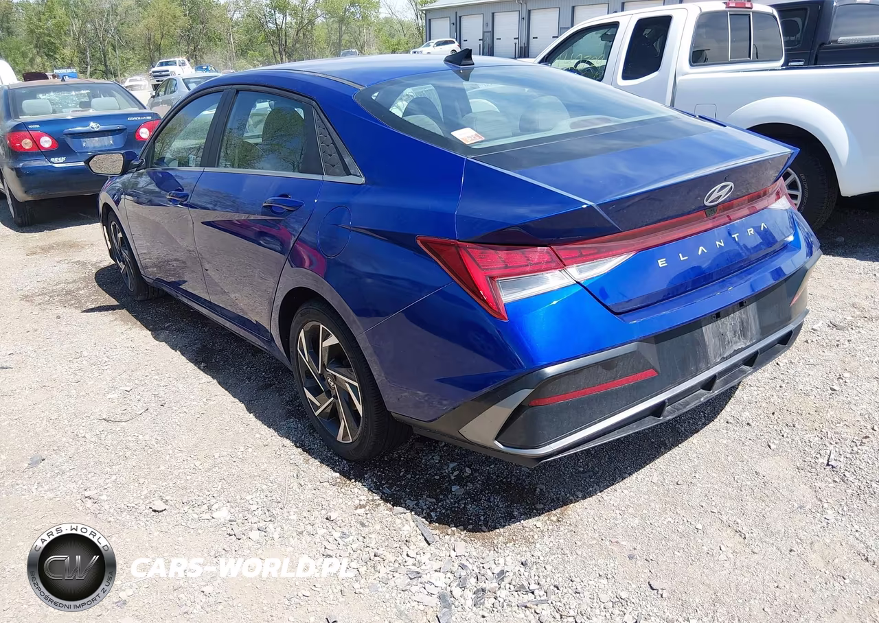 2024 Hyundai Elantra Sel VIN:KMHLS4DG1RU698187 - 3