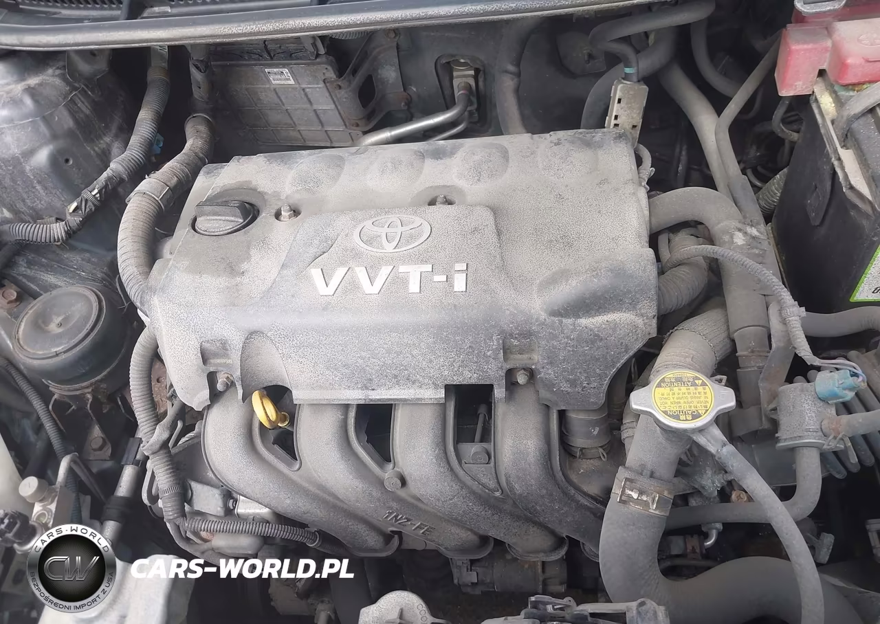 2010 Toyota Yaris VIN:JTDBT4K30A1369743 - 10