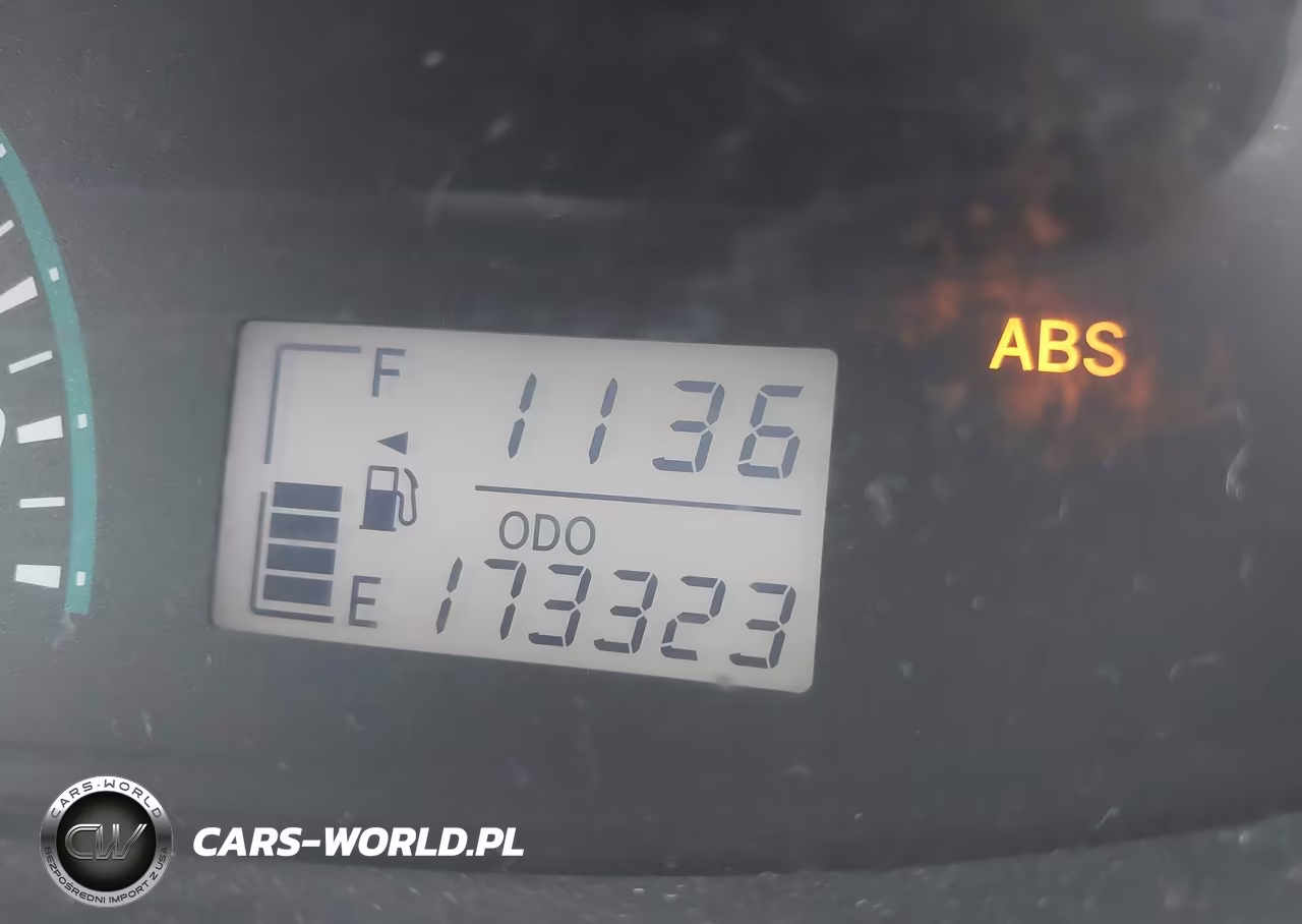 2010 Toyota Yaris VIN:JTDBT4K30A1369743 - 7