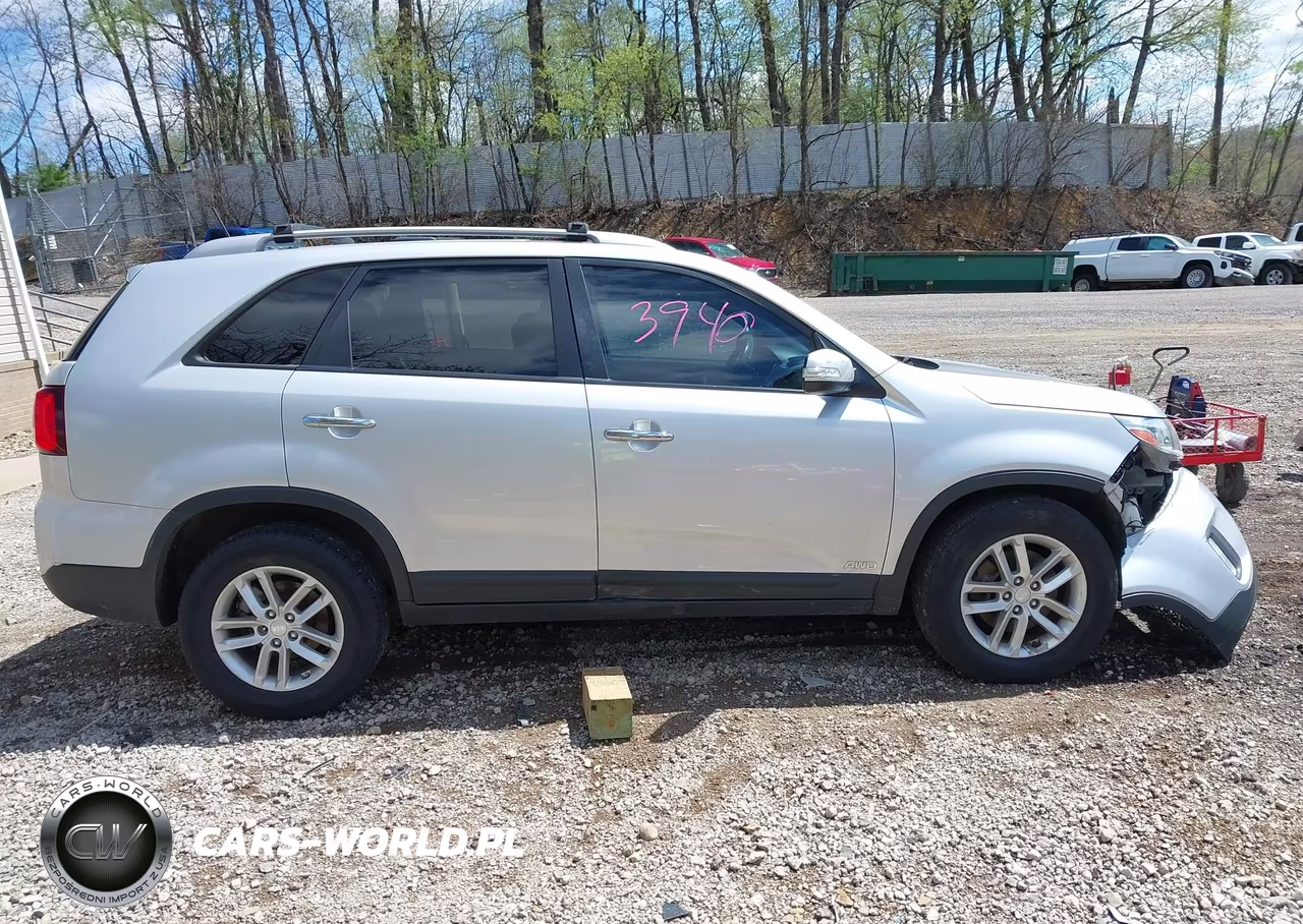 2014 Kia Sorento Lx VIN:5XYKTDA62EG519403 - 13