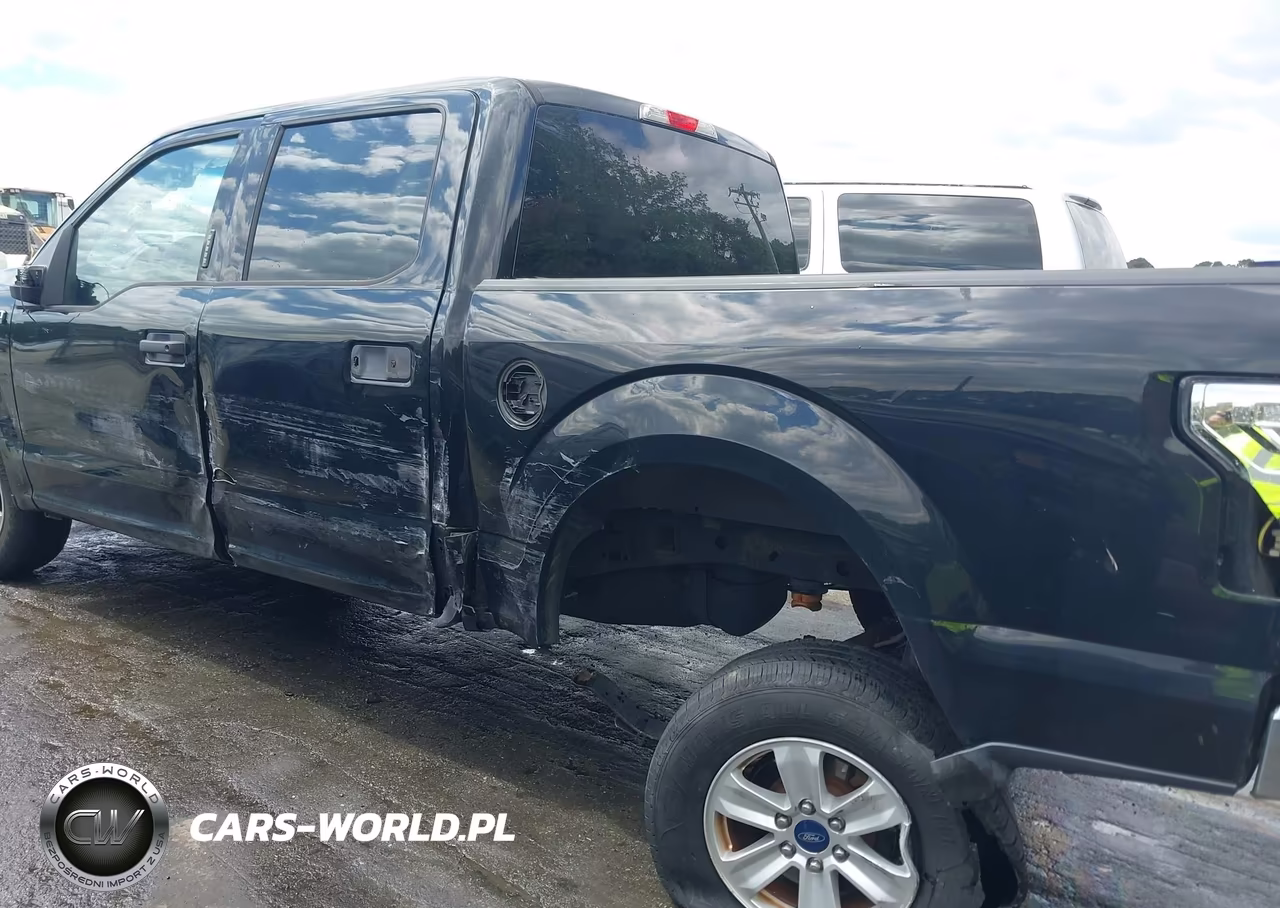 2018 Ford F-150 Xlt VIN:1FTEW1C51JFD53833 - 17