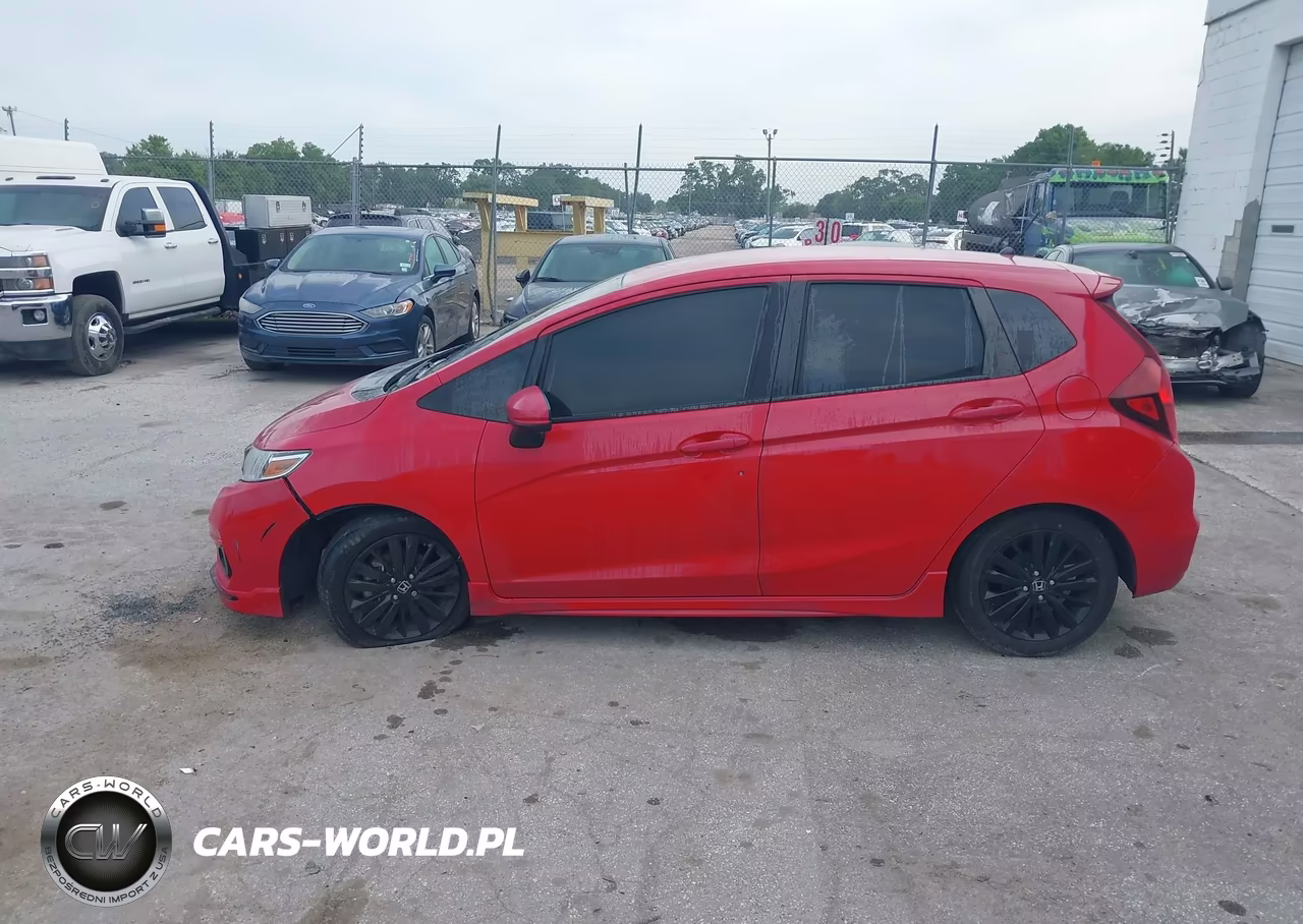 2018 Honda Fit Sport VIN:3HGGK5H76JM730146 - 14