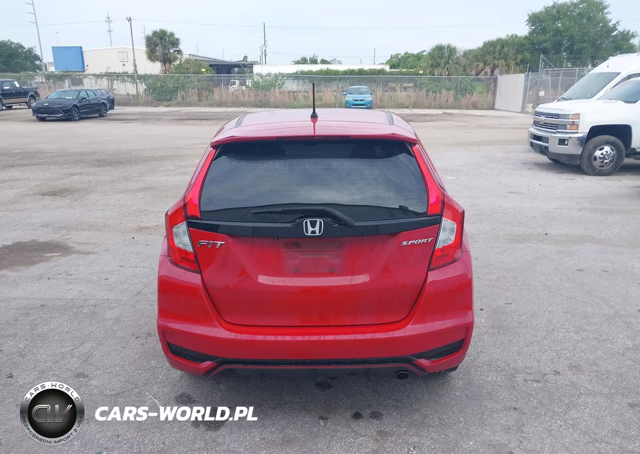 2018 Honda Fit Sport VIN:3HGGK5H76JM730146 - 16