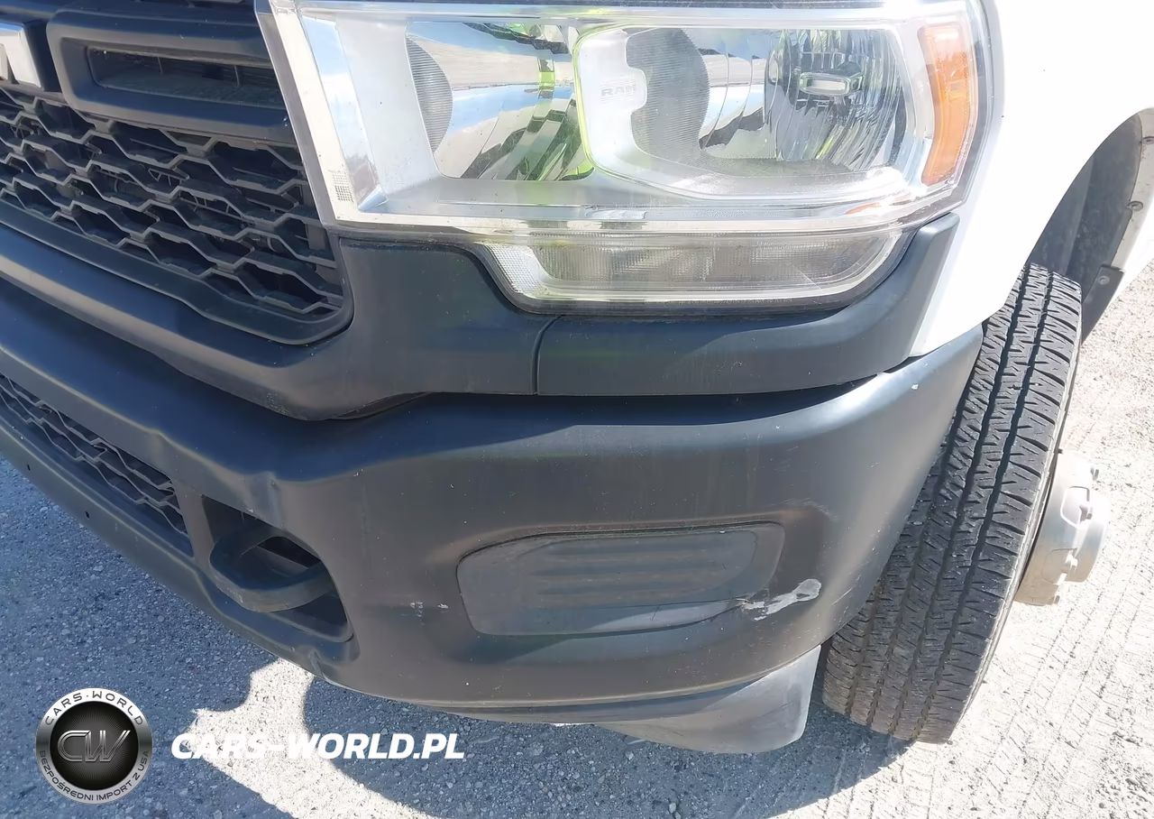 2020 Ram 3500 Chassis Tradesman-Slt VIN:3C7WRSBJ2LG206411 - 11