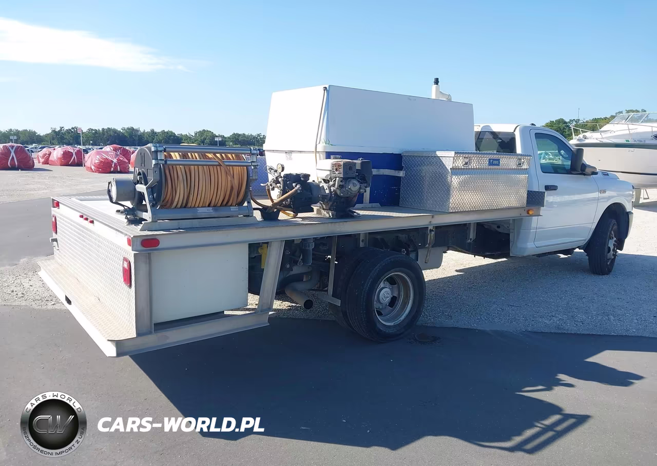 2020 Ram 3500 Chassis Tradesman-Slt VIN:3C7WRSBJ2LG206411 - 4