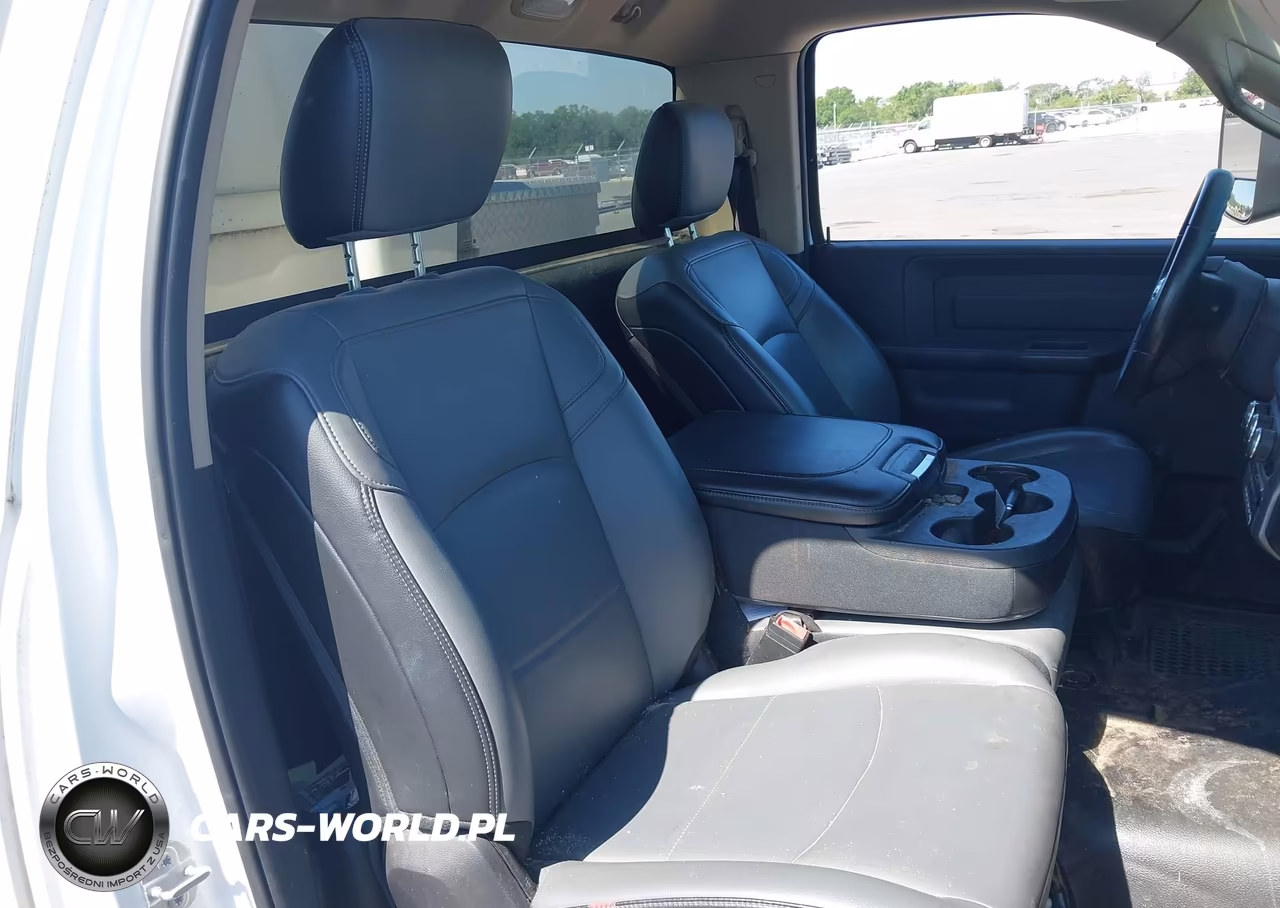 2020 Ram 3500 Chassis Tradesman-Slt VIN:3C7WRSBJ2LG206411 - 7