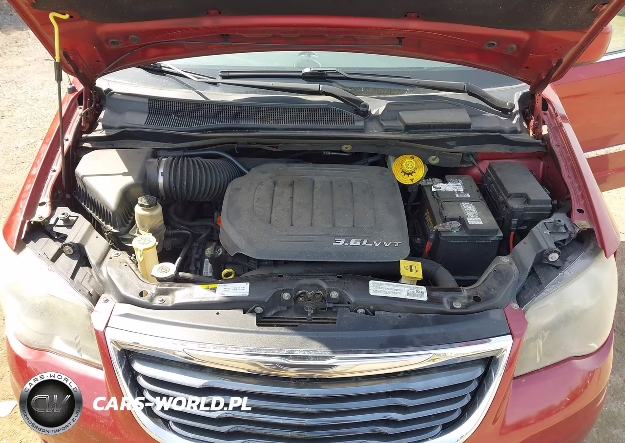 2014 Chrysler Town & Country S VIN:2C4RC1HG3ER364657 - 10