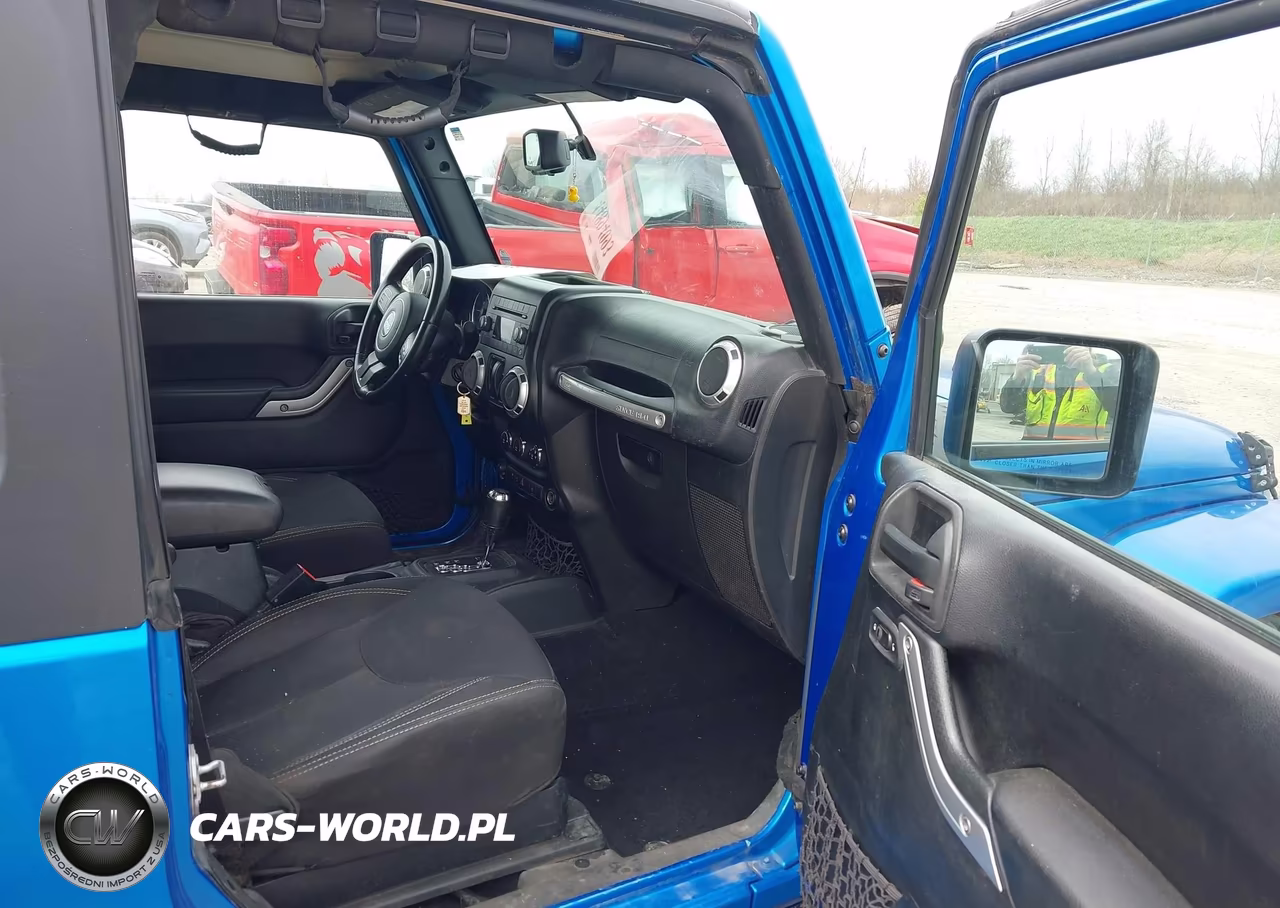 2015 Jeep Wrangler Sahara VIN:1C4AJWBG1FL511108 - 5